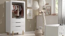 Peuterbed Smile Met Kast - 70x140 cm - Wit & Natuurlijk Grenen met Uitvalbeveiliging 10 Peuterbed Smile Met Kast - 70x140 cm - Wit & Natuurlijk Grenen met Uitvalbeveiliging -Beter Bed Winkel Babyledikant Smile met kast wit 2