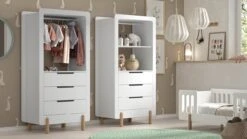 Smile Babyledikant Wit met Natuurhouten Details – Inclusief Verzorgingstafel en Commode -Beter Bed Winkel Babyledikant Smile met verzorginstafel wit 3