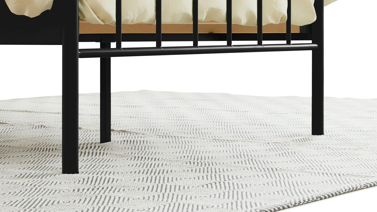 Bed Alex 1-persoons Zwart Metaal – Modern Industrieel Spijlenbed voor Tienerkamer 9 Bed Alex 1-persoons Zwart Metaal – Modern Industrieel Spijlenbed voor Tienerkamer - Afbeelding 7