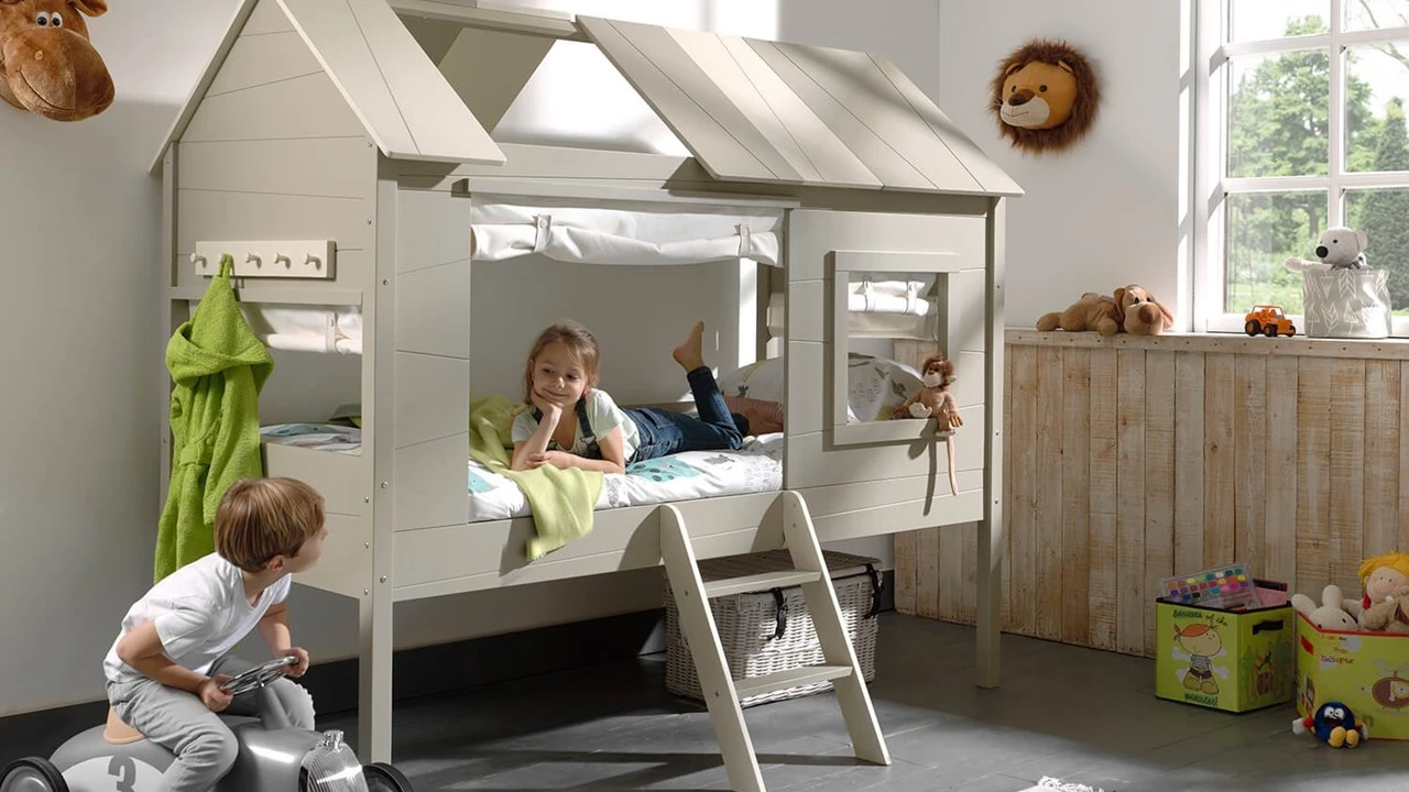 Vipack Boomhutbed Charlotte Beige & Zandgrijs – Avontuurlijk Kinderbed met Kapstok 5 Vipack Boomhutbed Charlotte Beige & Zandgrijs – Avontuurlijk Kinderbed met Kapstok - Afbeelding 3