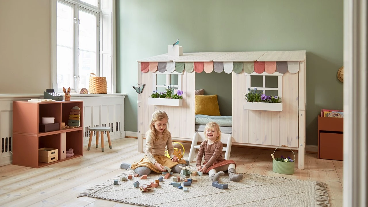 FLEXA Classic Huisbed met Dak en Raam – Wit Massief Grenen Kinderbed met Bloembak 3 FLEXA Classic Huisbed met Dak en Raam – Wit Massief Grenen Kinderbed met Bloembak