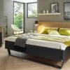 Bed Halifax – Industrieel Bedframe in Eiken Houtlook met Grijs Metallic Sleeppoot -Beter Bed Winkel Bed Halifax grijs metallic eiken