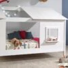 Vipack Huisbed Wit met Voorpaneel en Half Dak – Grenenhout Kinderbed met Speelraam 1 Vipack Huisbed Wit met Voorpaneel en Half Dak – Grenenhout Kinderbed met Speelraam -Beter Bed Winkel Bed HuisBed inclusief dakpaneel wit