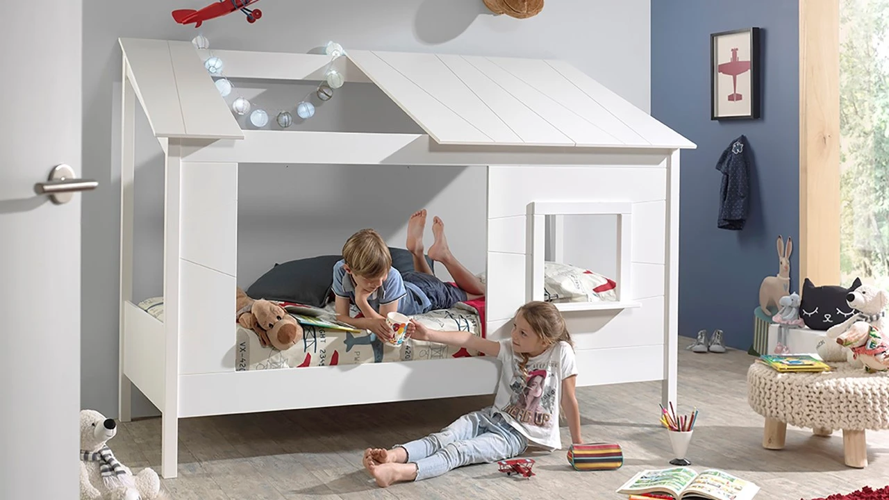 Vipack Huisbed Wit met Voorpaneel en Half Dak β Grenenhout Kinderbed met Speelraam 5 Vipack Huisbed Wit met Voorpaneel en Half Dak β Grenenhout Kinderbed met Speelraam - Afbeelding 3