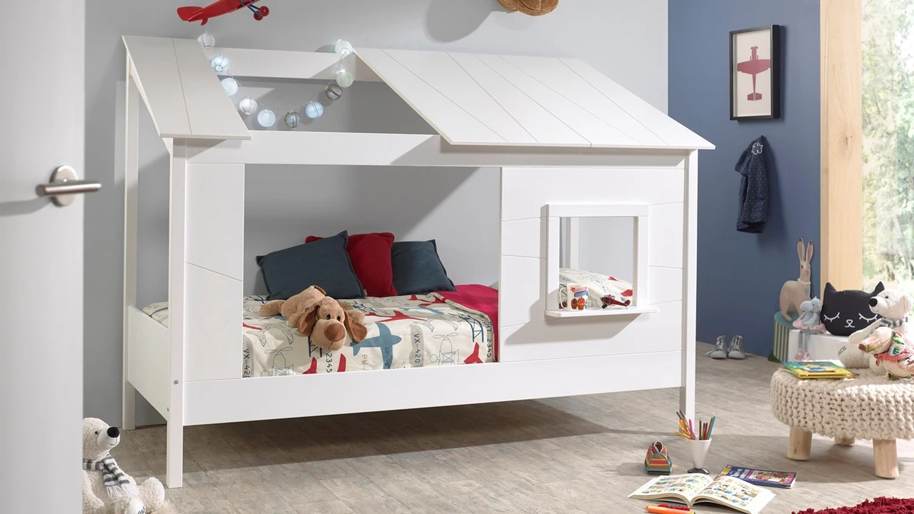 Vipack Huisbed Wit met Voorpaneel en Half Dak β Grenenhout Kinderbed met Speelraam 3 Vipack Huisbed Wit met Voorpaneel en Half Dak β Grenenhout Kinderbed met Speelraam