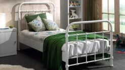 Bed New York - Industrieel Metalen Kinderbed met Spijlen