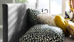 Bed Novelle - Modern Ecoleer Bedframe met Zwarte Metalen Poten 17 Bed Novelle - Modern Ecoleer Bedframe met Zwarte Metalen Poten -Beter Bed Winkel Bed Novelle antraciet 6