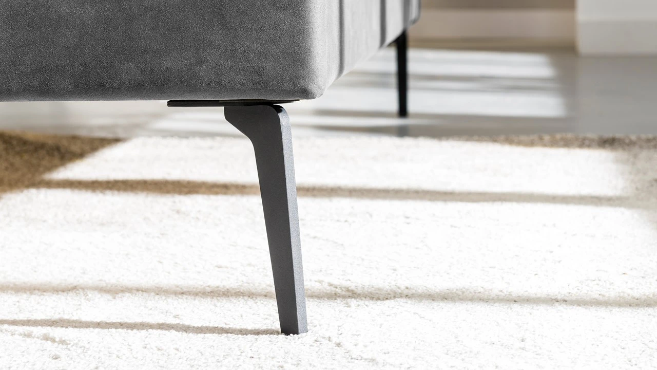 Bed Novelle - Modern Ecoleer Bedframe met Zwarte Metalen Poten 11 Bed Novelle - Modern Ecoleer Bedframe met Zwarte Metalen Poten - Afbeelding 9