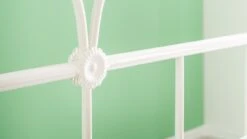 Bed Quincy – Romantisch Metalen Spijlenbed met Modern Design 11 Bed Quincy – Romantisch Metalen Spijlenbed met Modern Design -Beter Bed Winkel Bed Quincy wit 3