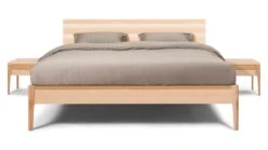 Karlsson Bed Sky Massief Hout – Naturel Minimalistisch Design met Zwevend Hoofdbord -Beter Bed Winkel Bed Sky beuken met hoofdbord hout en poot hout beuken 3