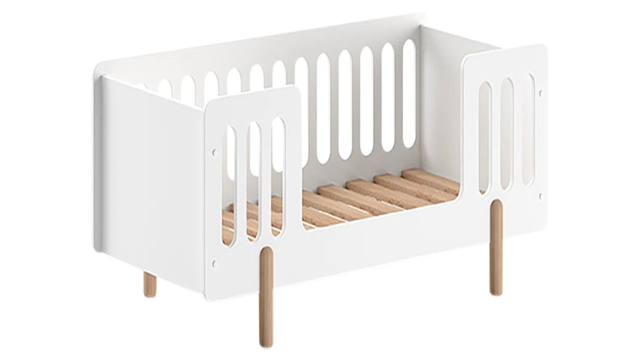 Peuterbed Smile Wit met Natuurhouten Poten – Scandinavisch Kinderbed met Uitvalbeveiliging 4 Peuterbed Smile Wit met Natuurhouten Poten – Scandinavisch Kinderbed met Uitvalbeveiliging - Afbeelding 2