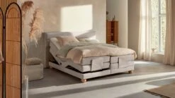 Karlsson Boxspring Solid Lina Verstelbaar Naturel – Luxe Elektrische Bedset met Rond Hoofdbord -Beter Bed Winkel Boxspring Solid Lina verstelbaar met gestoffeerd matras naturel 2