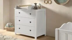 Commode Amori met Opzetstuk – Wit Romantisch Design met 3 Lades