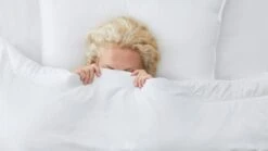 Ducky Dons Dauna Soft Basic Synthetisch Dekbed – All Seasons Warmteklasse 2 -Beter Bed Winkel Dekbed Dauna soft basic synthetisch alle seizoenen 2