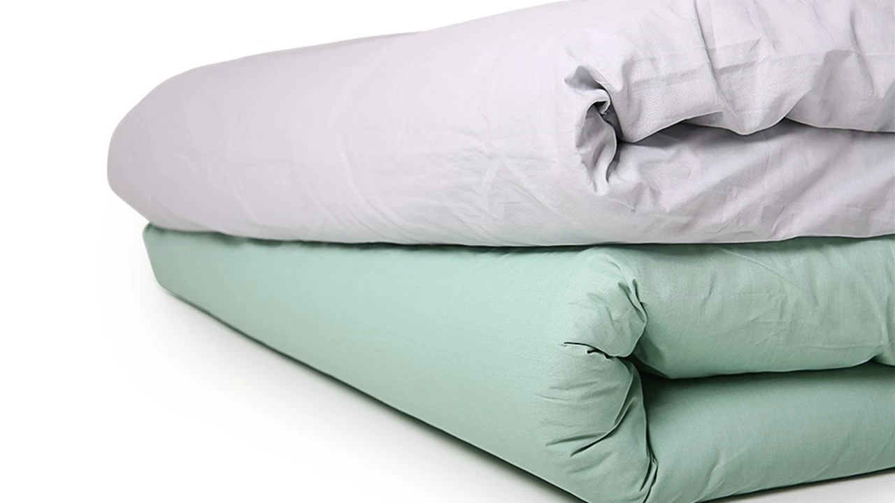 Polydaun Eendendons Dekbed 15% Dons β 4-Seizoenen β 100% Perkal Katoen 4 Polydaun Eendendons Dekbed 15% Dons β 4-Seizoenen β 100% Perkal Katoen - Afbeelding 2