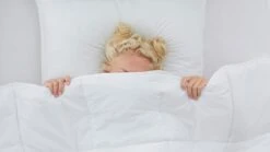 Polydaun Frisk Synthetisch 4-Seizoenen Dekbed – Luxe Katoenen Tijk & Isocraft Vulling -Beter Bed Winkel Dekbed Frisk synthetisch 4 seizoenen 2