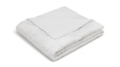 Silvana Comfort Paars – Medium Light Synthetisch Dekbed - Colortemp® Warmteklasse 3