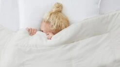 TexelWool Tencel Wol Alle Seizoenen Dekbed – 100% Texeler Lamswol Warmteklasse 2 10 TexelWool Tencel Wol Alle Seizoenen Dekbed – 100% Texeler Lamswol Warmteklasse 2 -Beter Bed Winkel Dekbed Tencel wol alle seizoenen off white 2