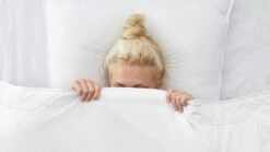 Ducky Dons Katoen Wit Zomerdekbed – 100% Natuurlijk Anti-allergisch – Warmteklasse 4 -Beter Bed Winkel Dekbed katoen zomer 3