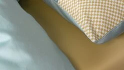 ESSENZA Femi Dekbedovertrek - 100% Biologisch Katoensatijn - Modern Blokkenpatroon -Beter Bed Winkel Dekbedovertrek Femi pastelblauw 2