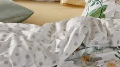 ESSENZA Rosalee Dekbedovertrek – Luxe Katoensatijn met Rijksmuseum Bloemenprint 7 ESSENZA Rosalee Dekbedovertrek – Luxe Katoensatijn met Rijksmuseum Bloemenprint -Beter Bed Winkel Dekbedovertrek Rosalee wit 2