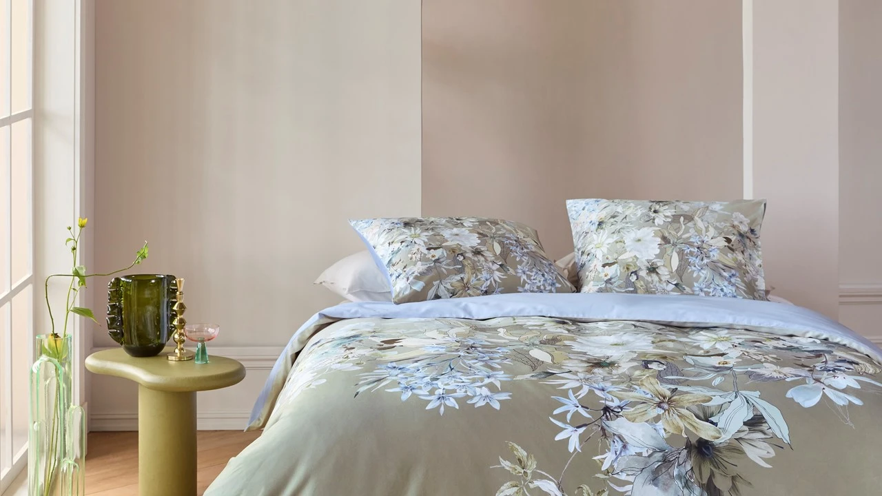 Kardol by Beddinghouse Saffron Dekbedovertrek - Katoensatijn - Zachtblauw & Zand Floraas Dessin 5 Kardol by Beddinghouse Saffron Dekbedovertrek - Katoensatijn - Zachtblauw & Zand Floraas Dessin - Afbeelding 3