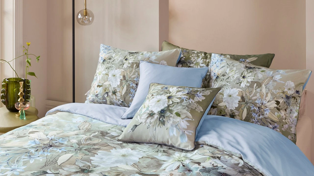 Kardol by Beddinghouse Saffron Dekbedovertrek - Katoensatijn - Zachtblauw & Zand Floraas Dessin 6 Kardol by Beddinghouse Saffron Dekbedovertrek - Katoensatijn - Zachtblauw & Zand Floraas Dessin - Afbeelding 4