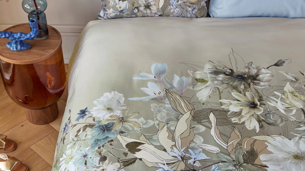 Kardol by Beddinghouse Saffron Dekbedovertrek - Katoensatijn - Zachtblauw & Zand Floraas Dessin 10 Kardol by Beddinghouse Saffron Dekbedovertrek - Katoensatijn - Zachtblauw & Zand Floraas Dessin - Afbeelding 8