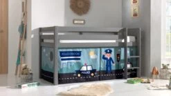 Pino & Scott Speelgordijn Police β Blauw Politiethema voor Halfhoogslaper 5 Pino & Scott Speelgordijn Police β Blauw Politiethema voor Halfhoogslaper -Beter Bed Winkel Gordijnen Police Pino Scott blauw 1