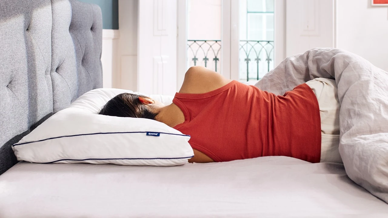 Emma Cloud Hoofdkussen โ Aanpasbaar & Donzig Synthetisch Kussen 5 Emma Cloud Hoofdkussen โ Aanpasbaar & Donzig Synthetisch Kussen - Afbeelding 3