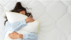 Hoofdkussen Silvana Comfort Geel - Stevig Synthetisch Kussen - Hardheid 5/6 9 Hoofdkussen Silvana Comfort Geel - Stevig Synthetisch Kussen - Hardheid 5/6 -Beter Bed Winkel Hoofdkussen Silvana Comfort Geel 1