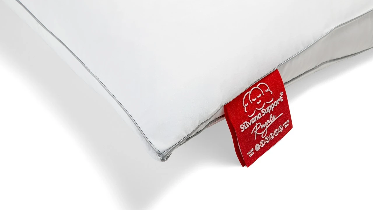 Silvana Support Royale Rood – Extra Zacht & Bamboe Tijk – Luxe Neksteunkussen 6 Silvana Support Royale Rood – Extra Zacht & Bamboe Tijk – Luxe Neksteunkussen - Afbeelding 4