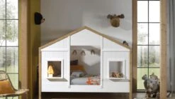 Vipack Huisbed Babs 90 Wit & Grenen – Cottage Kinderbed met Dak en Venster
