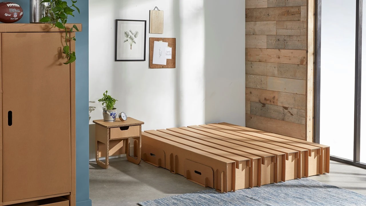 Beter Bed x KarTent Paper Bed – Duurzaam Kartonnen Bed met Easy Pocket Matras & Opbergladen 5 Beter Bed x KarTent Paper Bed – Duurzaam Kartonnen Bed met Easy Pocket Matras & Opbergladen - Afbeelding 3