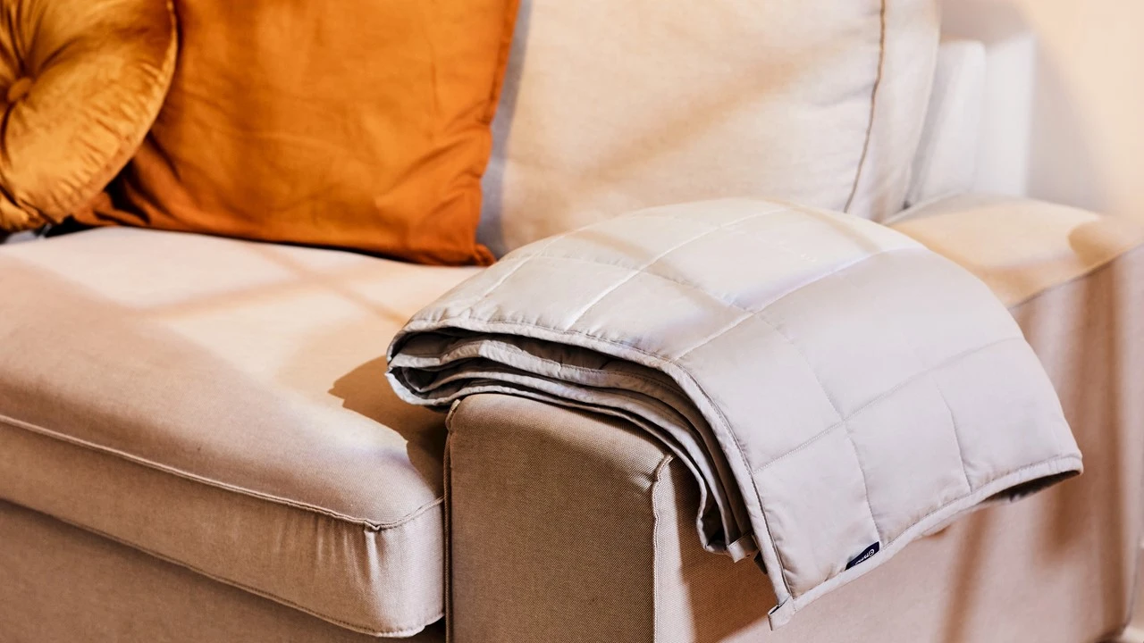 Emma Hug Verzwaringsdeken - 6-Laags Ergonomisch Ontwerp voor Diepe Slaap 5 Emma Hug Verzwaringsdeken - 6-Laags Ergonomisch Ontwerp voor Diepe Slaap - Afbeelding 3