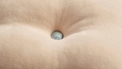 Beddinghouse x Van Gogh Create Soft Pink – Luxe Velvet Sierkussen met Amandelbloesem Knopen 8 Beddinghouse x Van Gogh Create Soft Pink – Luxe Velvet Sierkussen met Amandelbloesem Knopen -Beter Bed Winkel sierkussen Create soft pink 2